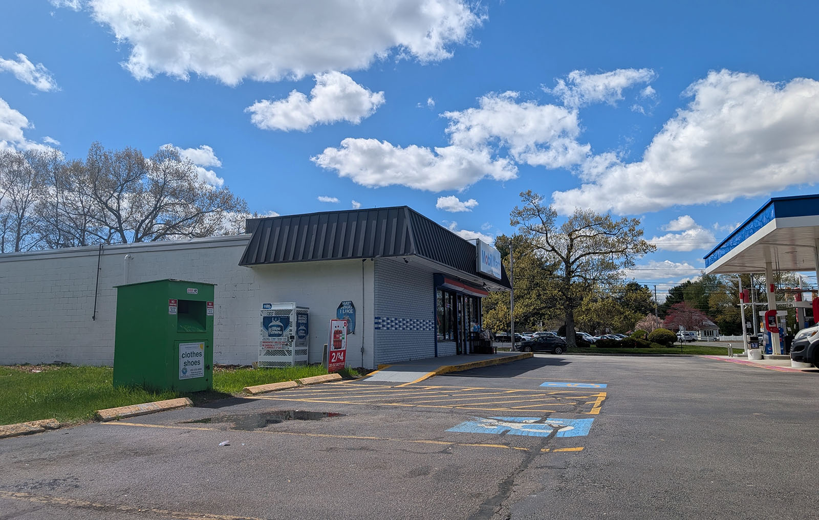 Retail building planned at gas station