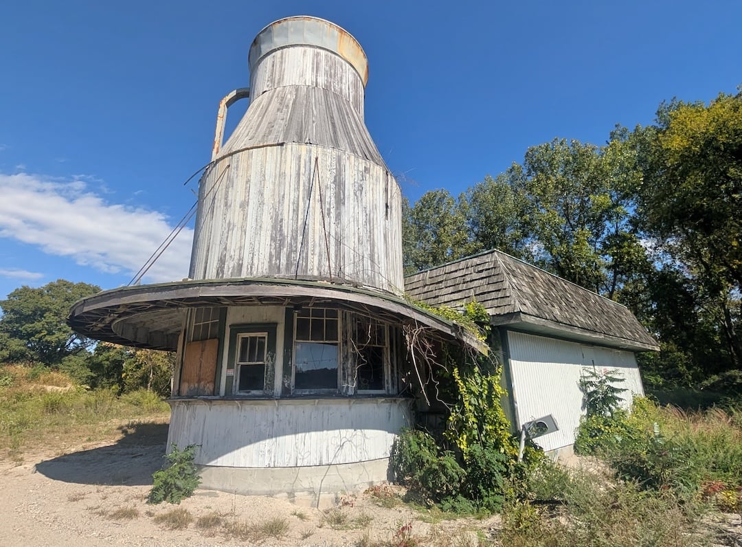 The Milk Can on Route 146 in North Smithfield, as seen Monday. (photos by Ethan Shorey)